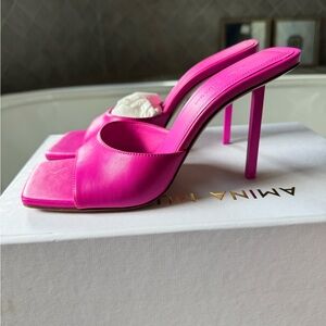 Amina Muaddi Laura Mule